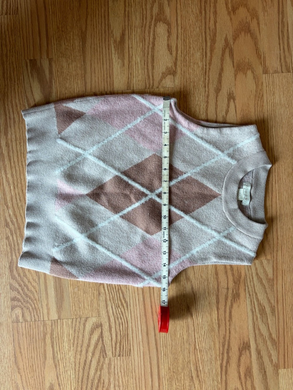 Argyle Knit Sleeveless Pullover in Pink & Brown - Picture 3 of 3
